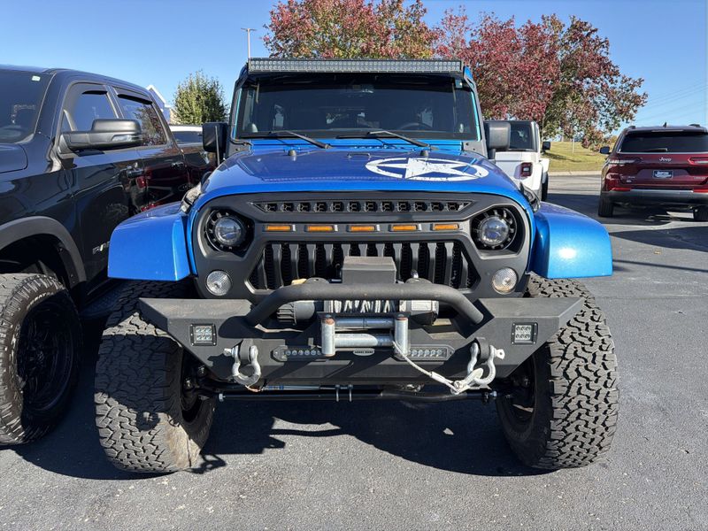 2014 Jeep Wrangler Unlimited Freedom photo 2