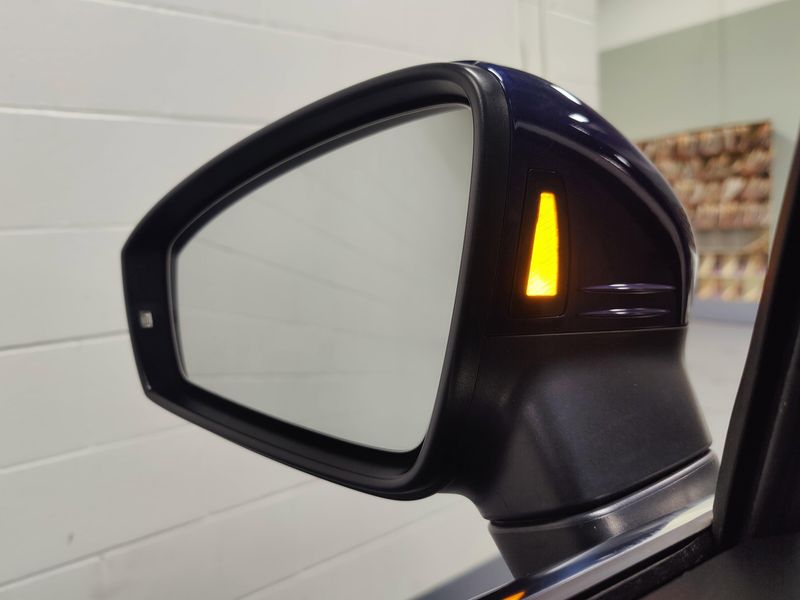 Used 2024 Volkswagen Tiguan AWD SEL R-Line w/Sunroof/NavImage 13