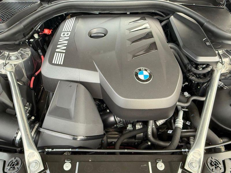 Used 2025 BMW 5 Series 530iImage 32