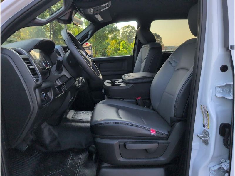 New 2026 RAM 3500 Tradesman Crew Cab Chassis 4x2 60