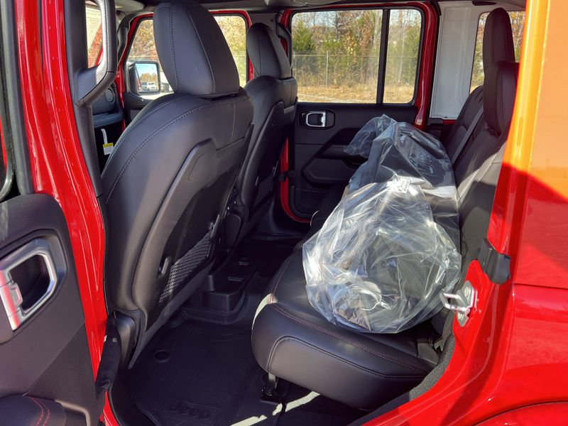 New 2026 Jeep Wrangler 4-door Rubicon XImage 16