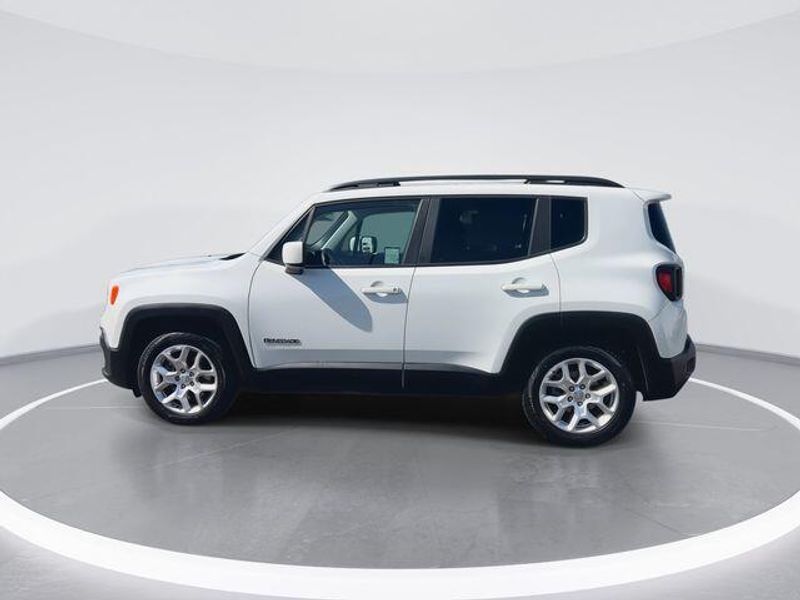 Used 2018 Jeep Renegade LatitudeImage 5