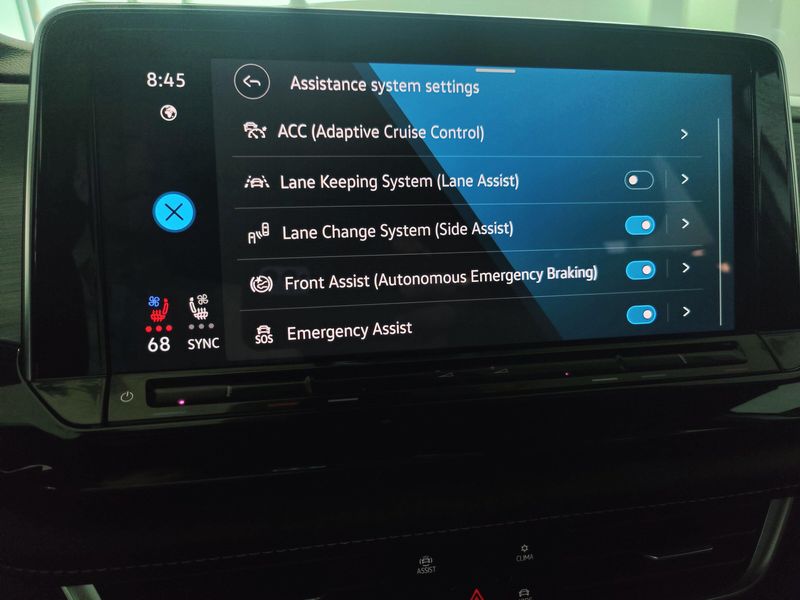 Used 2026 Volkswagen Atlas Cross Sport SE 4-Motion AWDImage 15