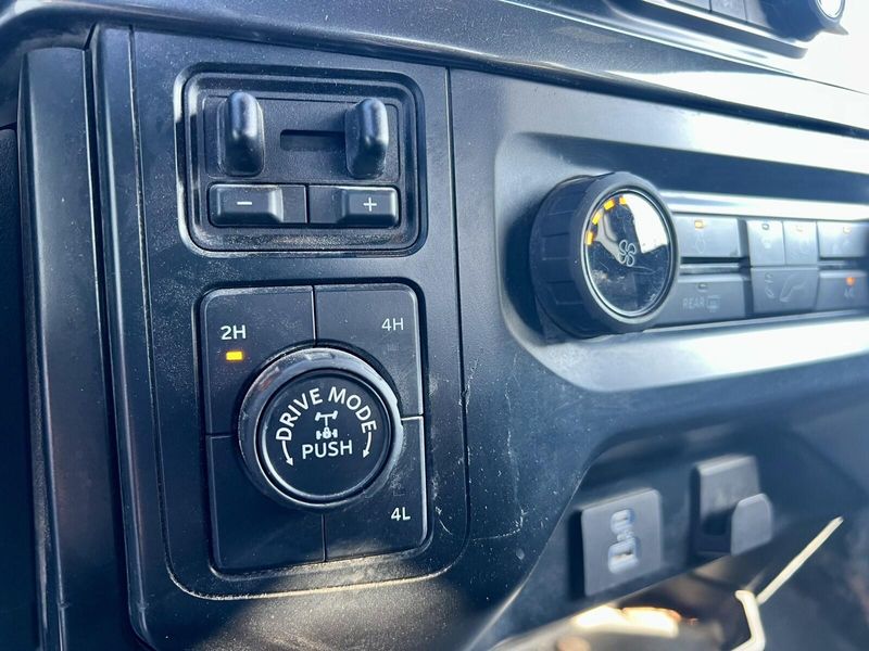 2023 Ford F-150 XL photo 9