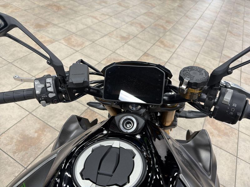 New 2026 Kawasaki Z1100 SE ABS Image 23