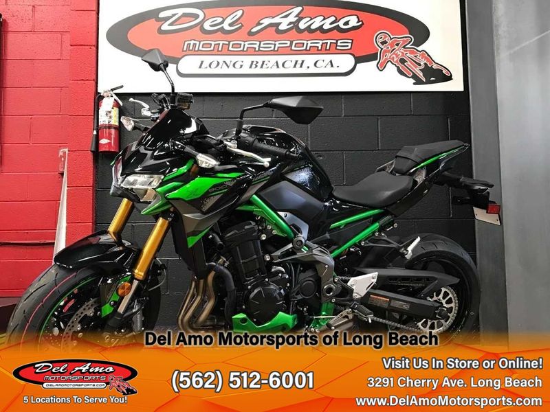 2024 Kawasaki ZR900MRFNL-BK2  in a METALLIC SPARK BLACK/METALLIC MATTE GRAPHENESTEEL GRAY/CANDY LIME GREEN exterior color. Del Amo Motorsports of Long Beach (562) 362-3160 delamomotorsports.com 