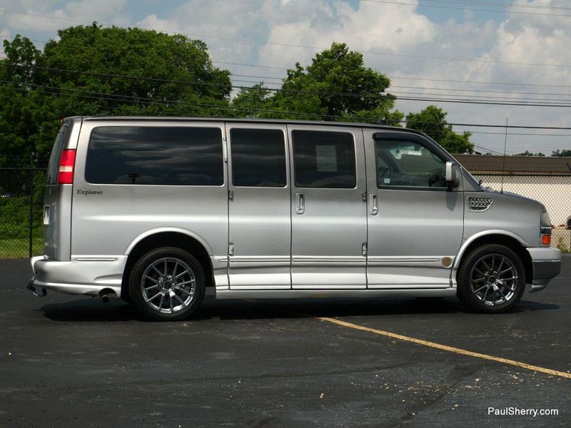 2011 Chevrolet Express 1500 Image 13