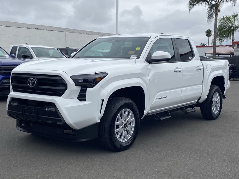 Used 2025 Toyota Tacoma SR5Image 6