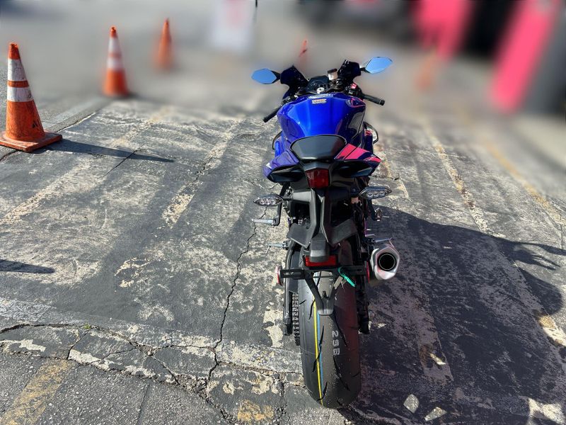 New 2026 Yamaha YZF-R1 Image 15