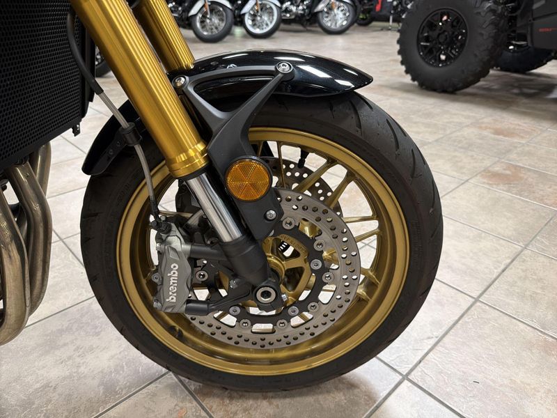 Used 2022 Kawasaki Z900RS SE Image 19