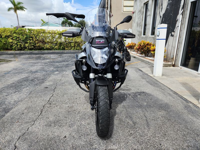 2024 BMW R1300GS Image 2