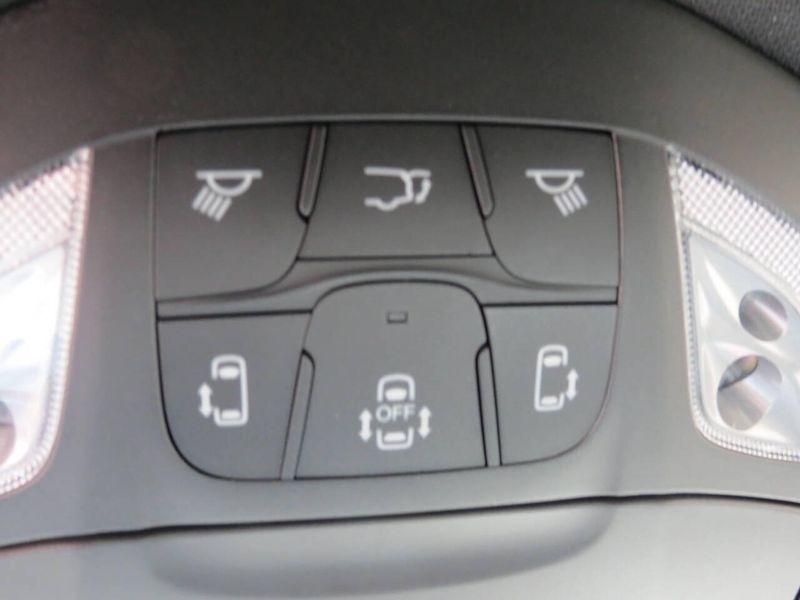 New 2026 Chrysler Pacifica SelectImage 13