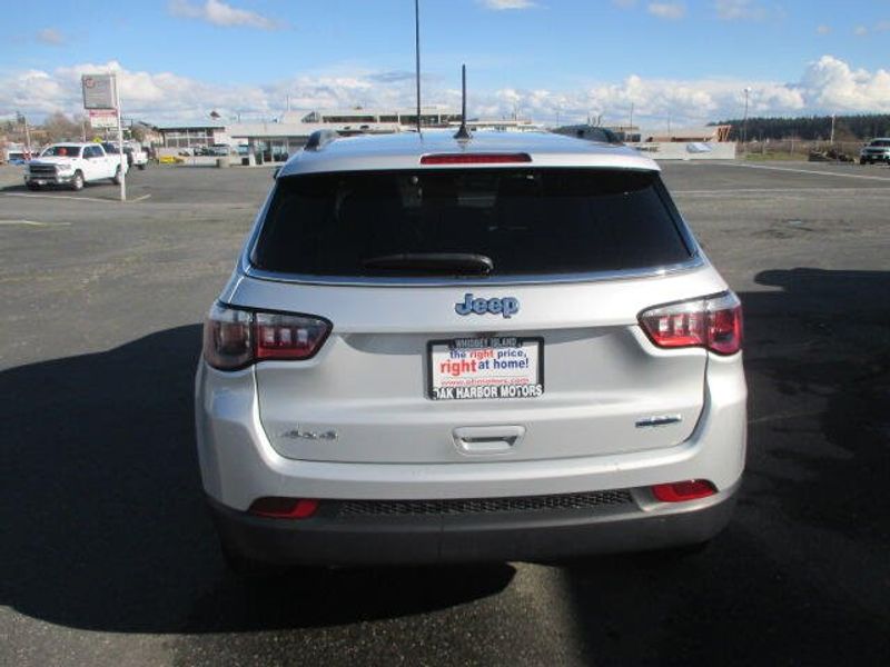 Used 2024 Jeep Compass LatitudeImage 8