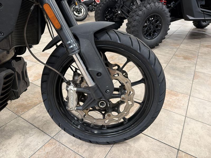 Used 2019 Indian Motorcycle FTR 1200 Image 19