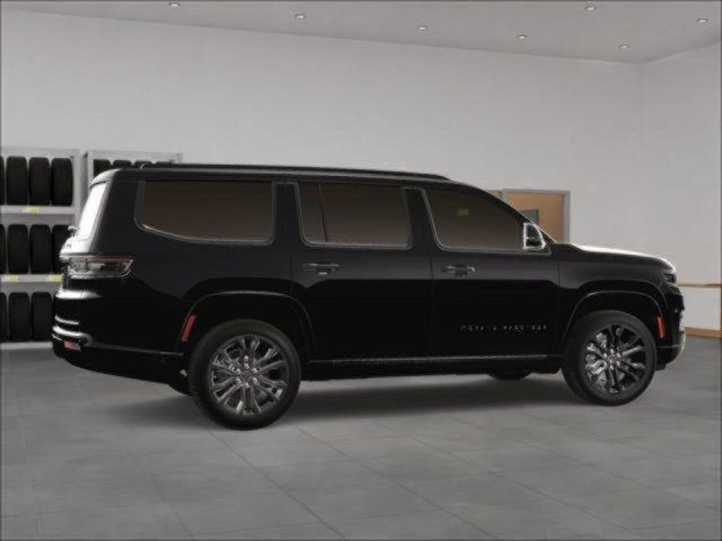 2023 Jeep Grand Wagoneer II photo 6