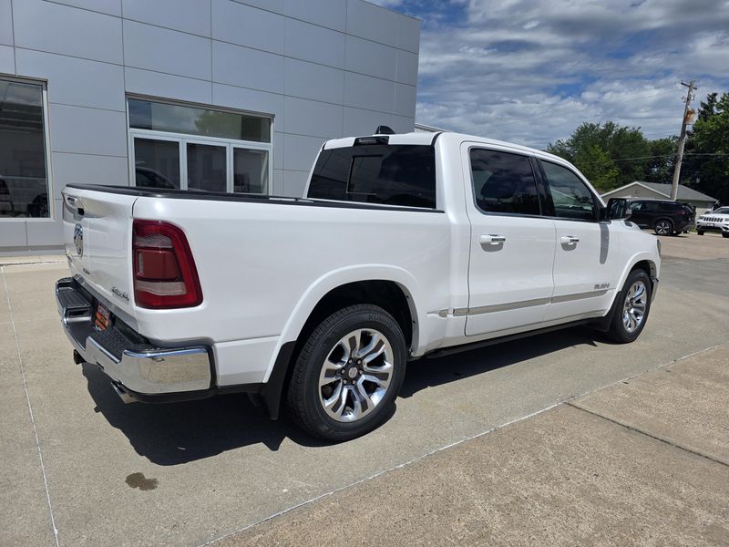 Used 2022 RAM 1500 LimitedImage 8