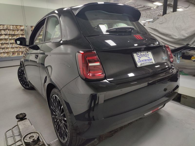 2024 Fiat 500e INSPI(RED)Image 8