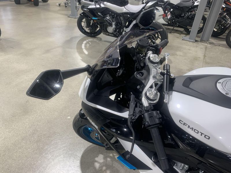 New 2025 CFMOTO 675SS Image 17