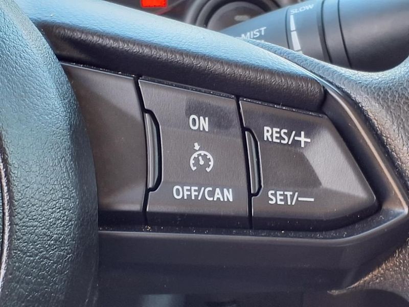 2019 Toyota Yaris Sedan LImage 22