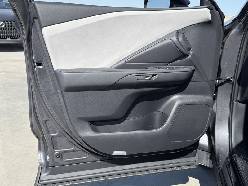 2025 LEXUS TX 350 PremiumImage 17