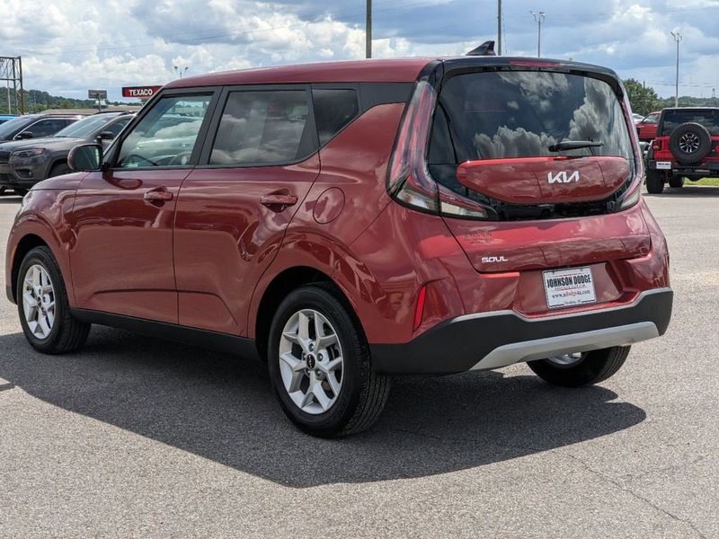 2024 Kia Soul LXImage 5