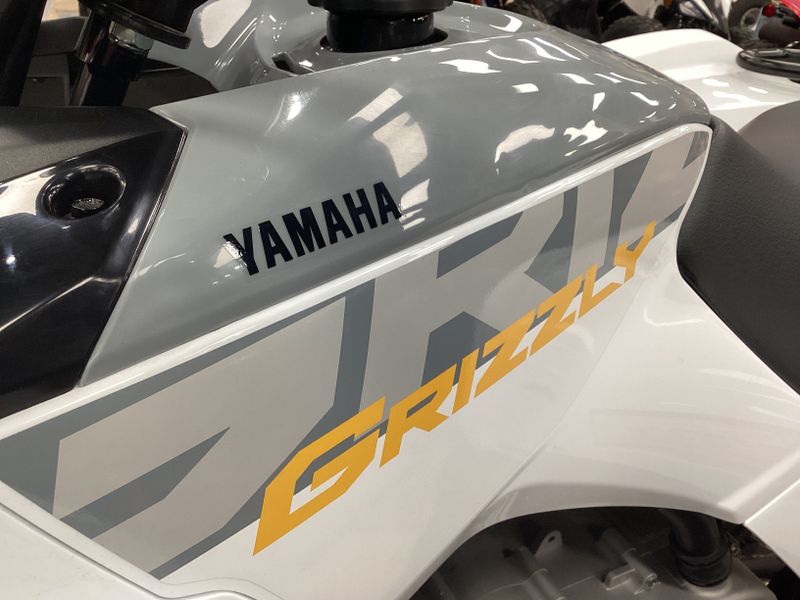 2024 Yamaha GRIZZLY 90 WHITE AND ARMOR GRAYImage 16