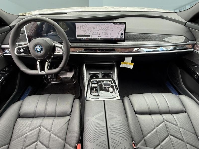 2025 BMW i7 eDrive50Image 27