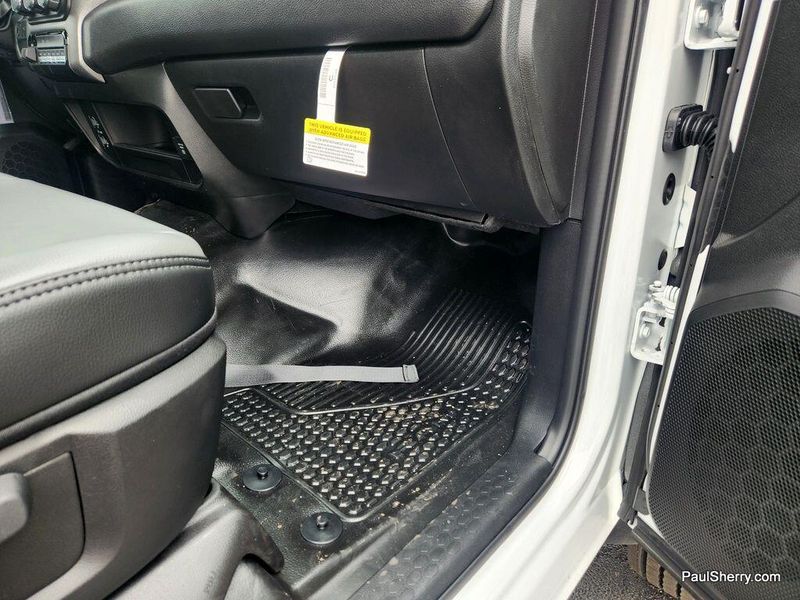 2024 RAM 5500 Tradesman Chassis Crew Cab 4x4 84