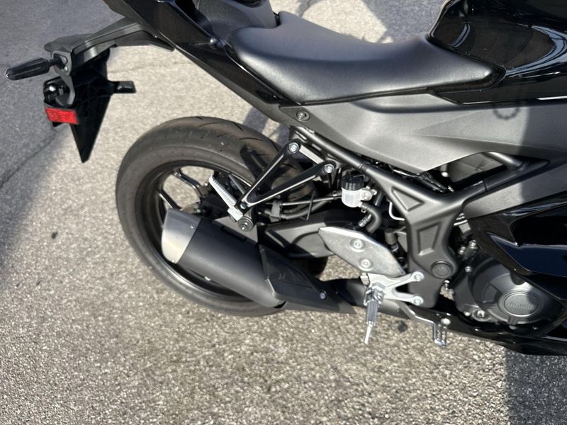 Used 2026 Yamaha YZF-R3 ABS CA Image 16