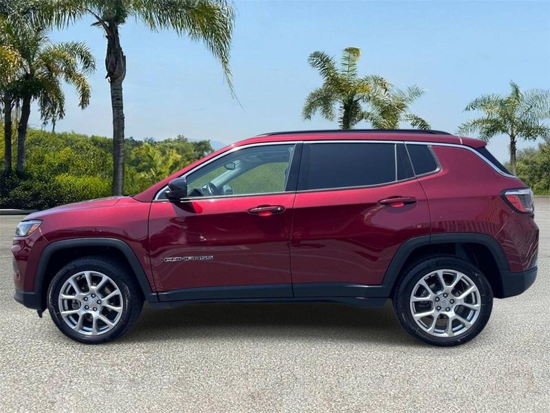 Used 2022 Jeep Compass Latitude Lux