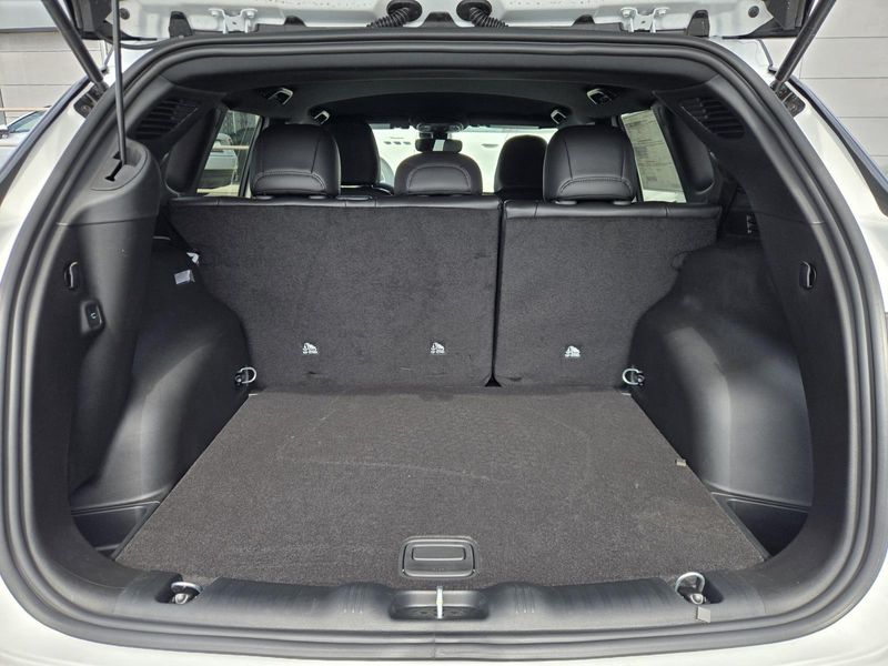 New 2026 Jeep Compass Trailhawk 4x4