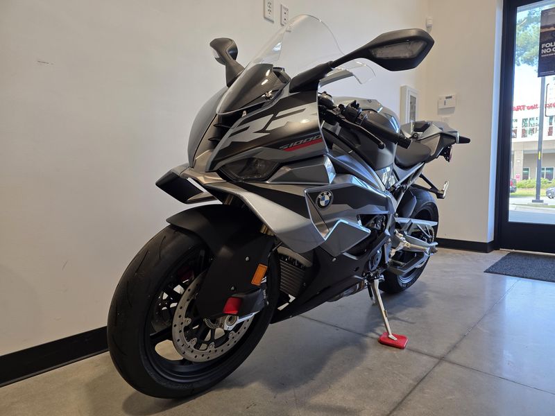 2025 BMW S 1000 RR