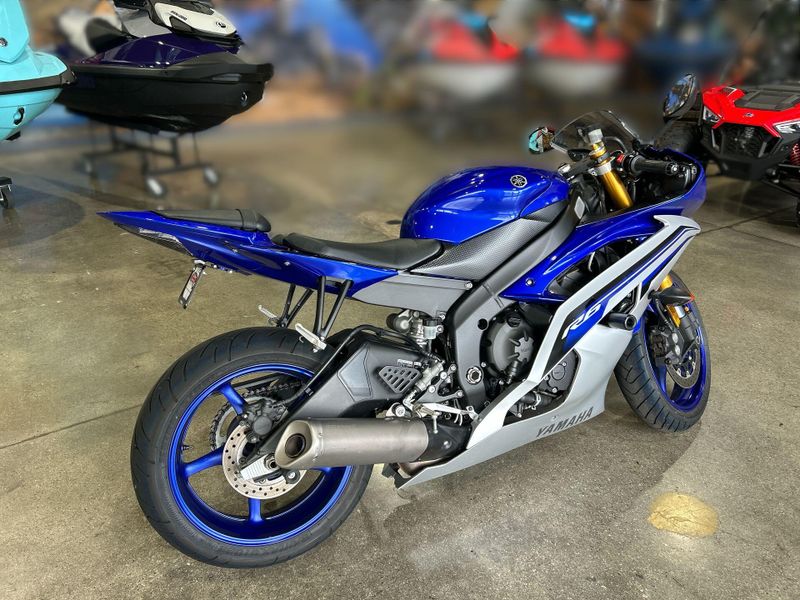 Used 2016 Yamaha YZF-R6 Image 12