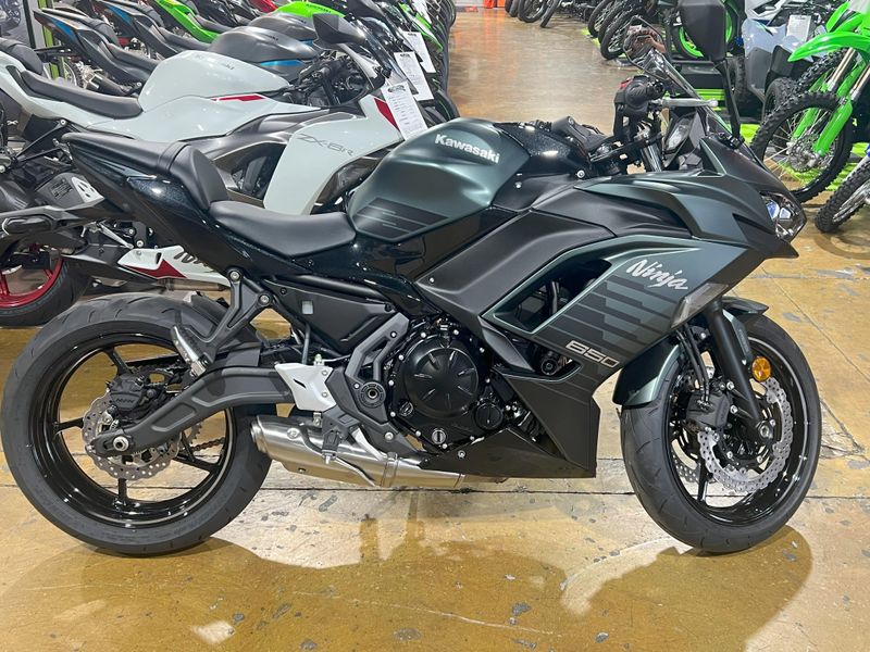 2025 Kawasaki NINJA 650 ABS Image 13