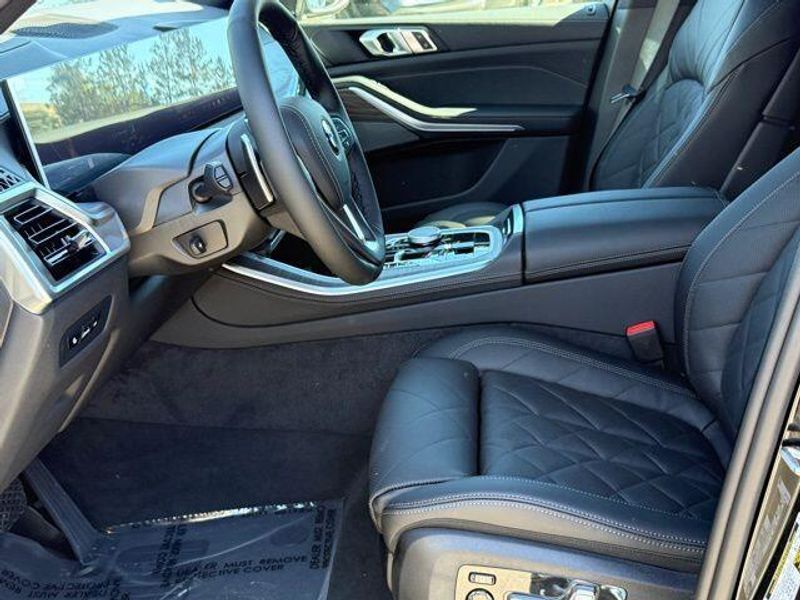 New 2026 BMW X5 xDrive40iImage 17