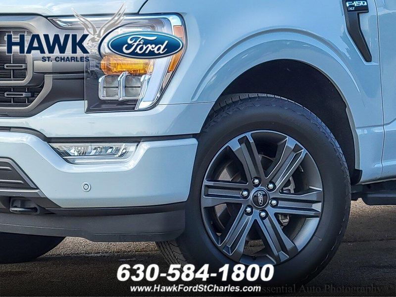 2023 Ford F-150 XLT photo 3