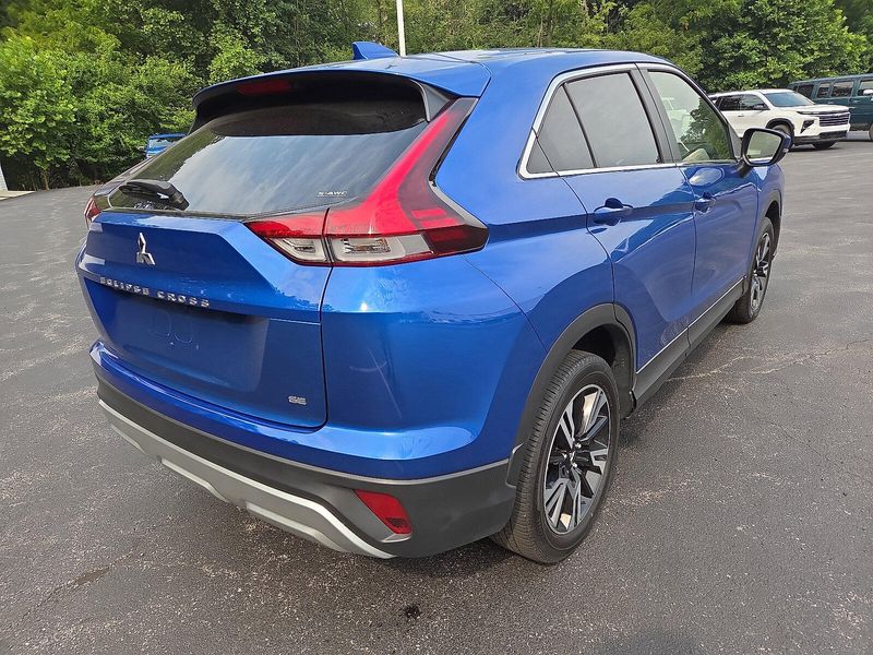2024 Mitsubishi Eclipse Cross SE photo 3
