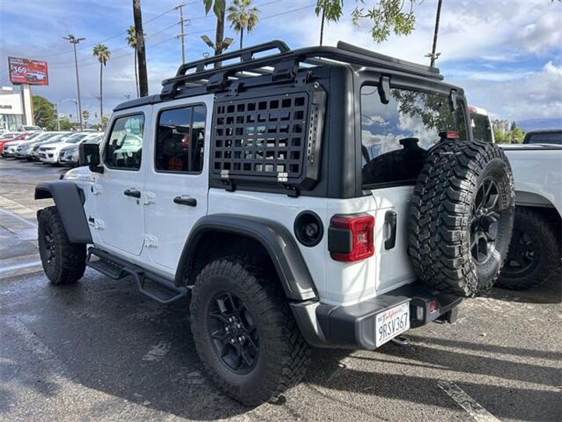 2025 Jeep Wrangler photo 2