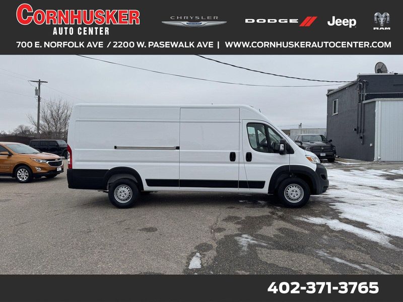2025 RAM ProMaster Cargo Van TradesmanImage 1