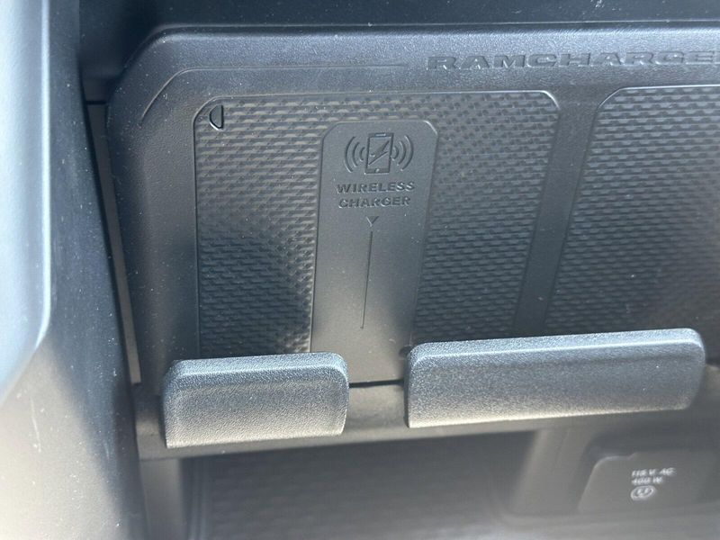 2025 RAM 1500 LaramieImage 23