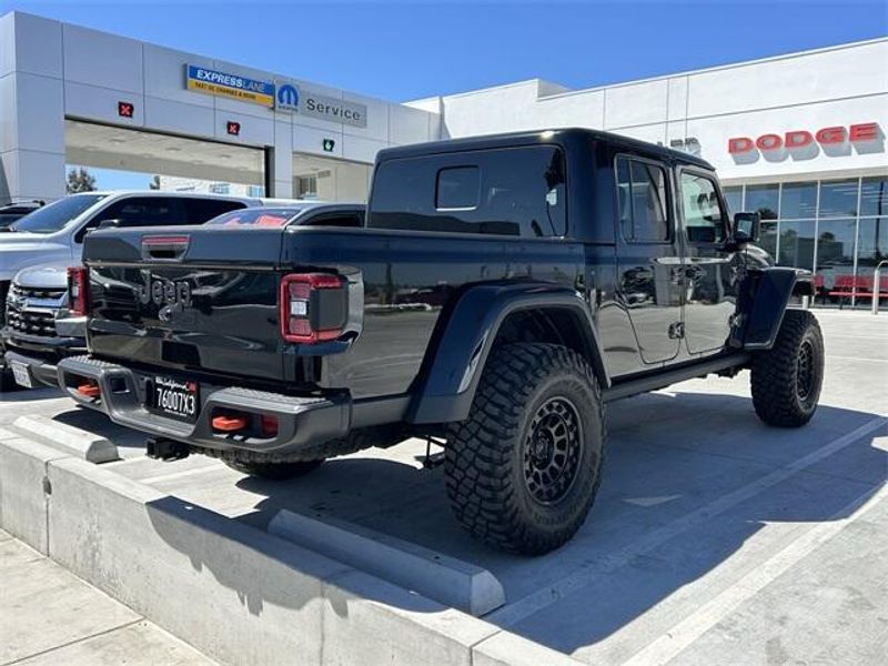 2023 Jeep Gladiator Mojave photo 3