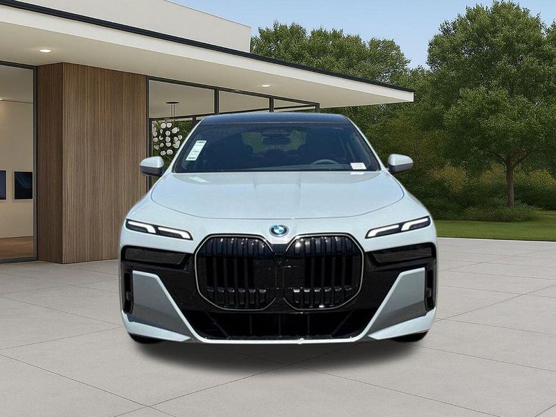 New 2026 BMW 7 Series 750e xDriveImage 4