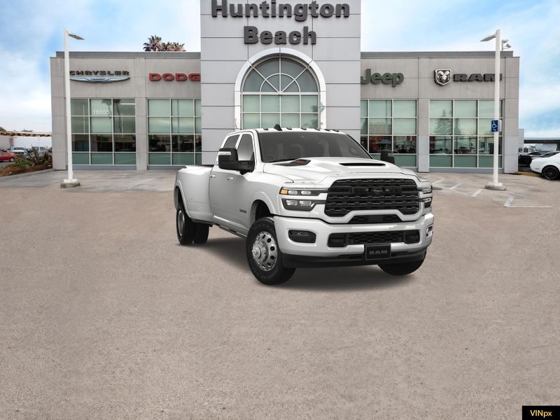 2025 RAM 3500 Limited Crew Cab 4x4 DullayImage 16