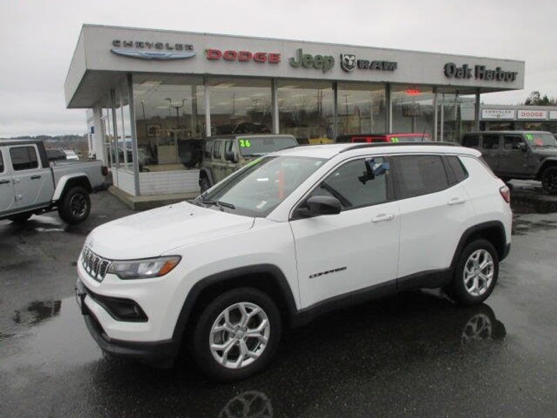 Used 2024 Jeep Compass LatitudeImage 29