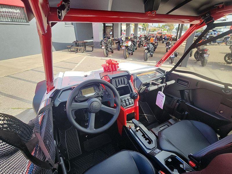 New 2025 Honda TALON1000R4 FOX LIVE VALVE Image 21