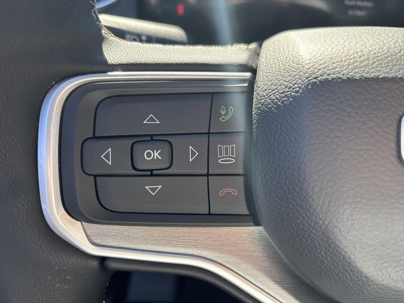 2026 Jeep Grand Wagoneer Limited Reserve 4x4Image 37