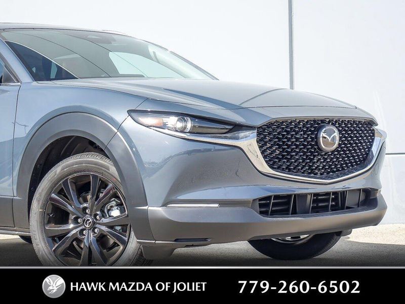 2025 Mazda CX-30 2.5 S Carbon photo 2