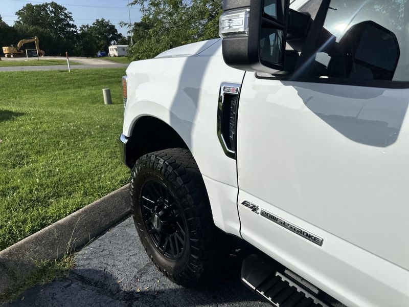2022 Ford F-250 XLImage 13