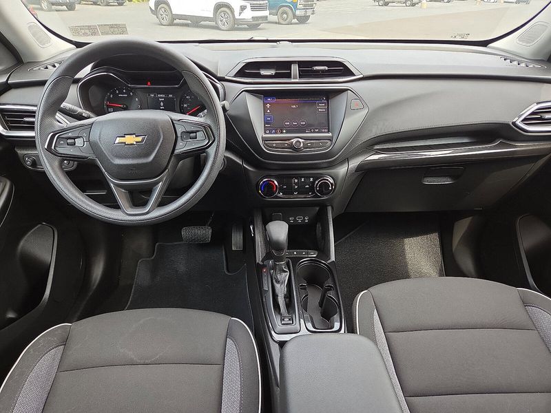 2023 Chevrolet Trailblazer LT photo 22