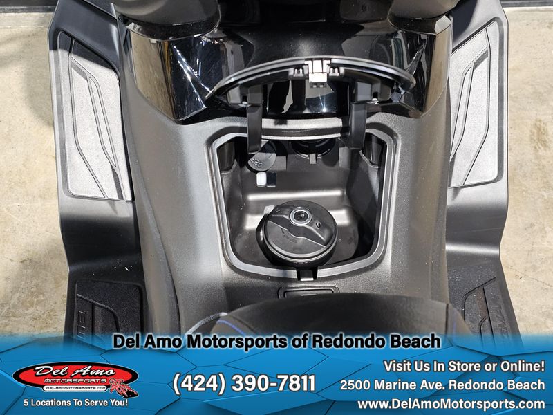 Used 2025 Suzuki BURGMAN 400 Image 5